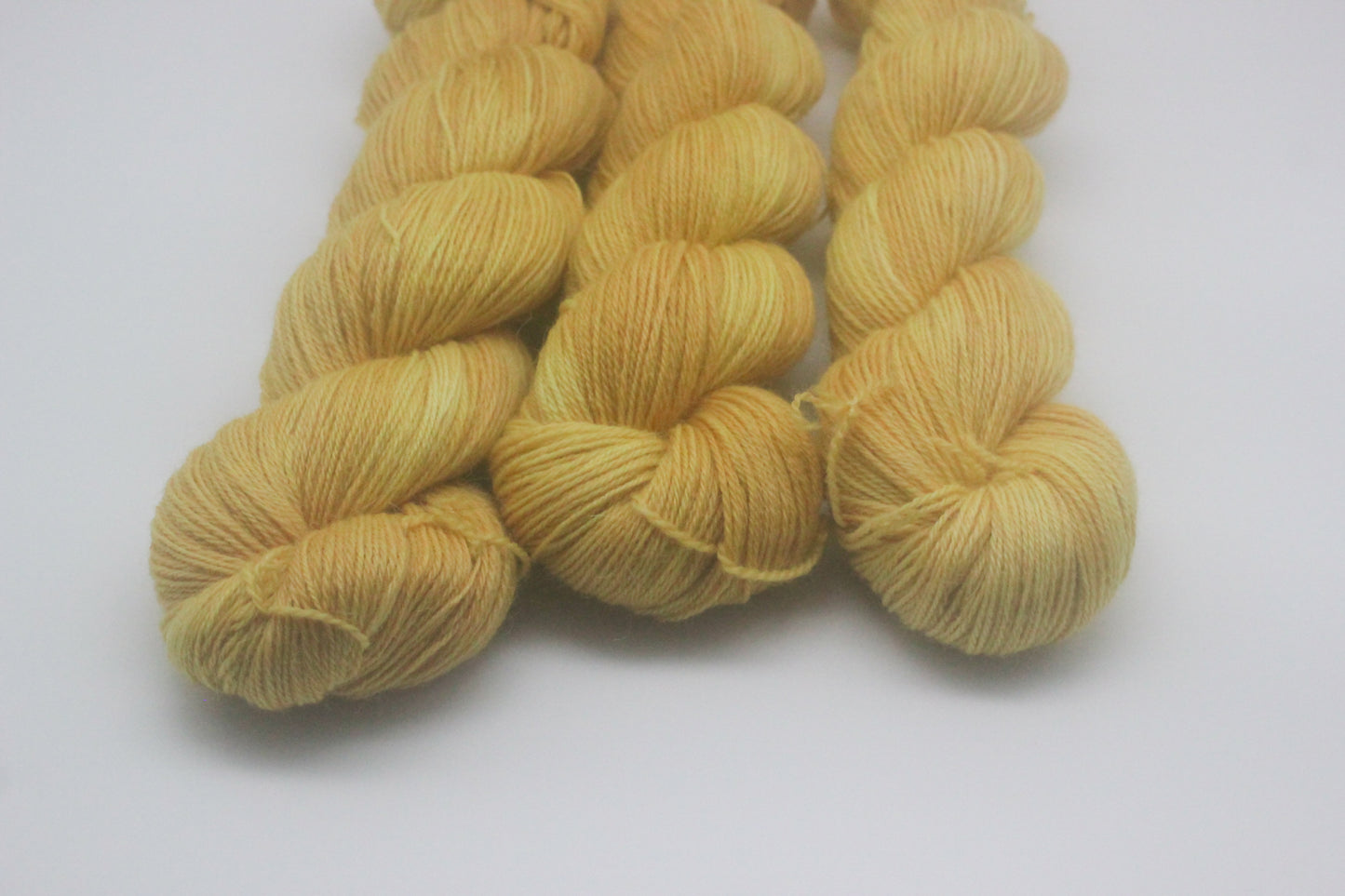 Wool-Mohair-Llama Blend - XIX THE SUN// 'Phlogius Sock' 4ply