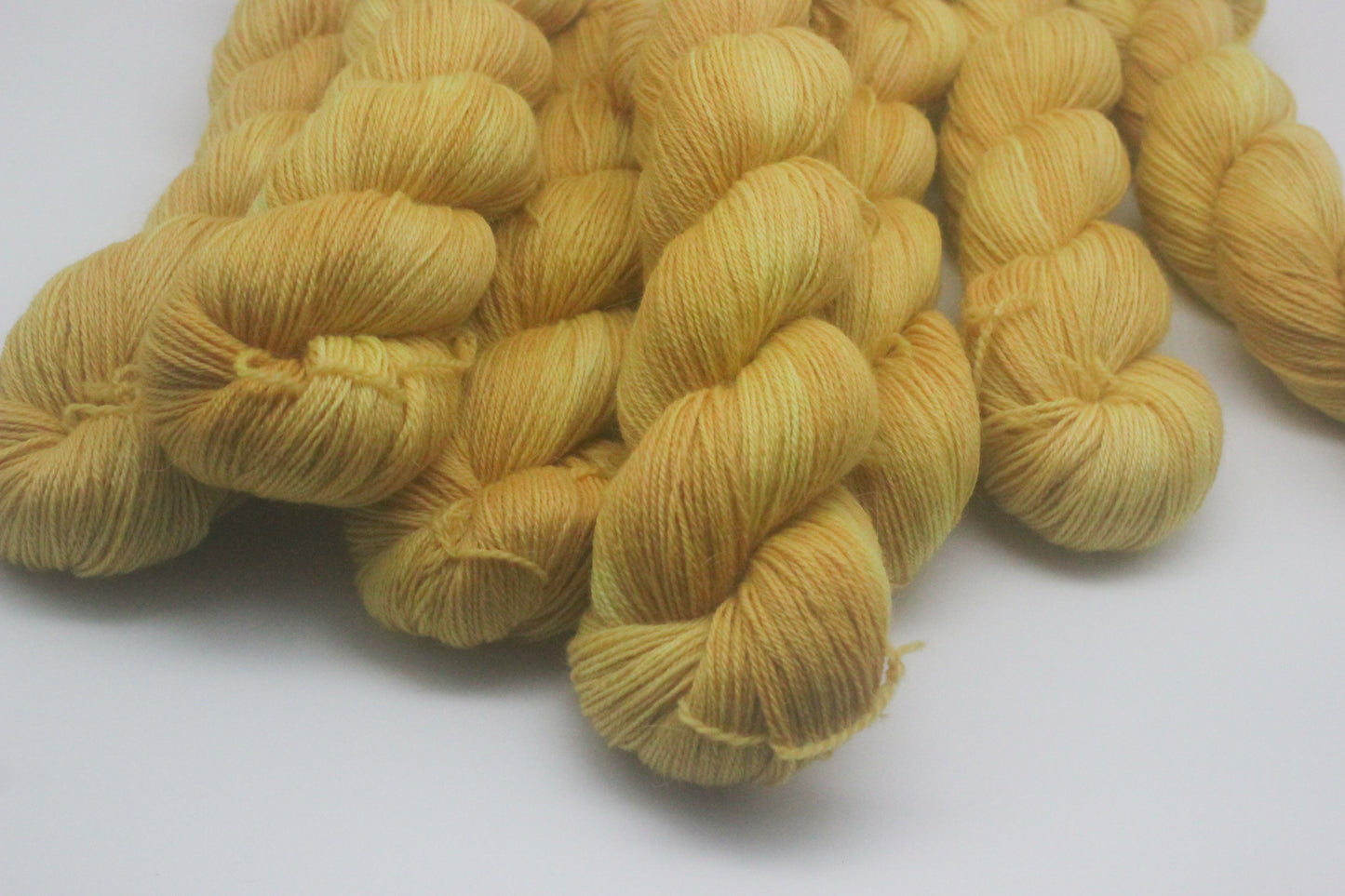 Wool-Mohair-Llama Blend - XIX THE SUN// 'Phlogius Sock' 4ply