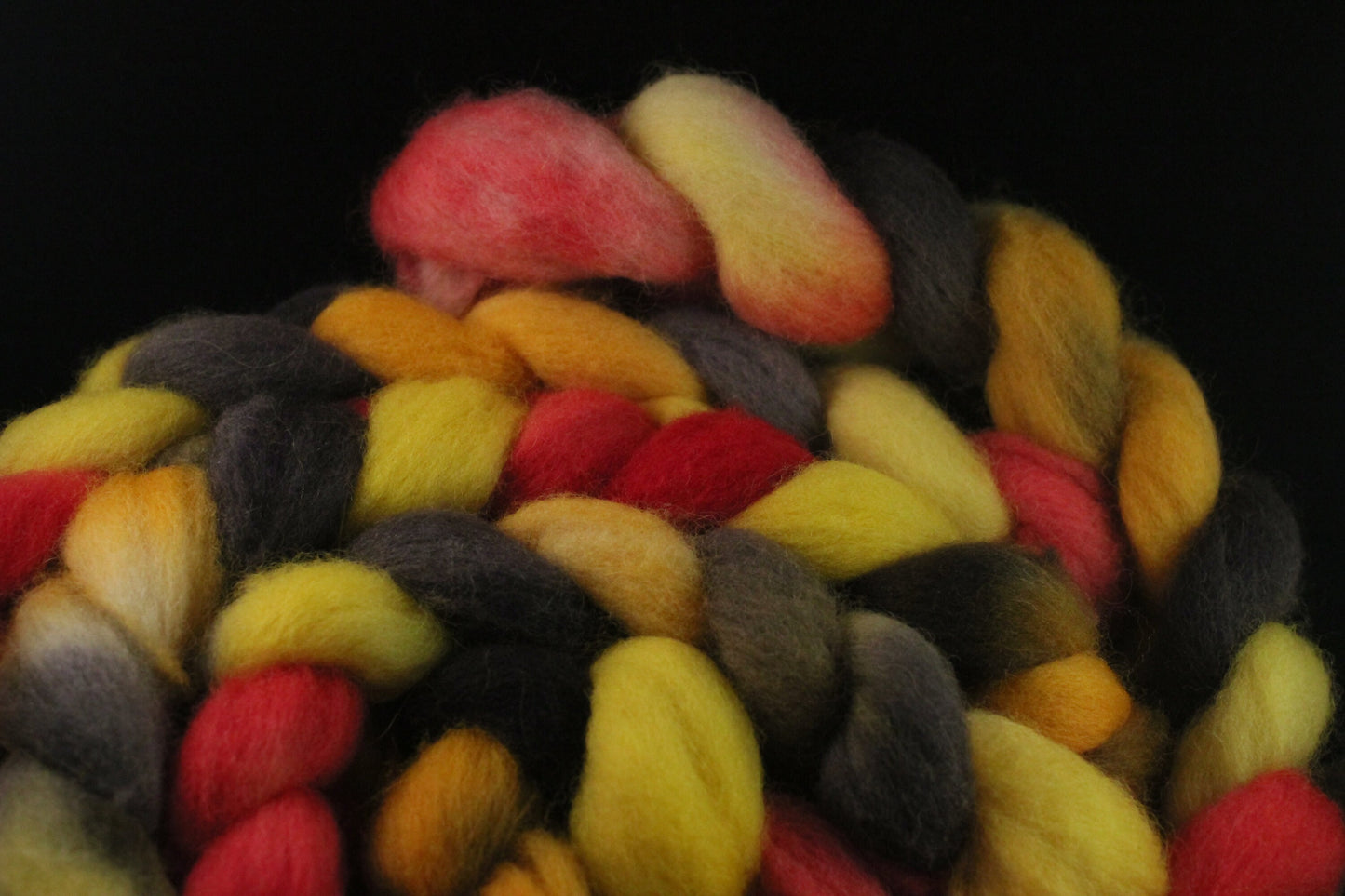 Texel Wool Roving - Hand Dyed Fibre for Spinning 100g - Knight of Wands