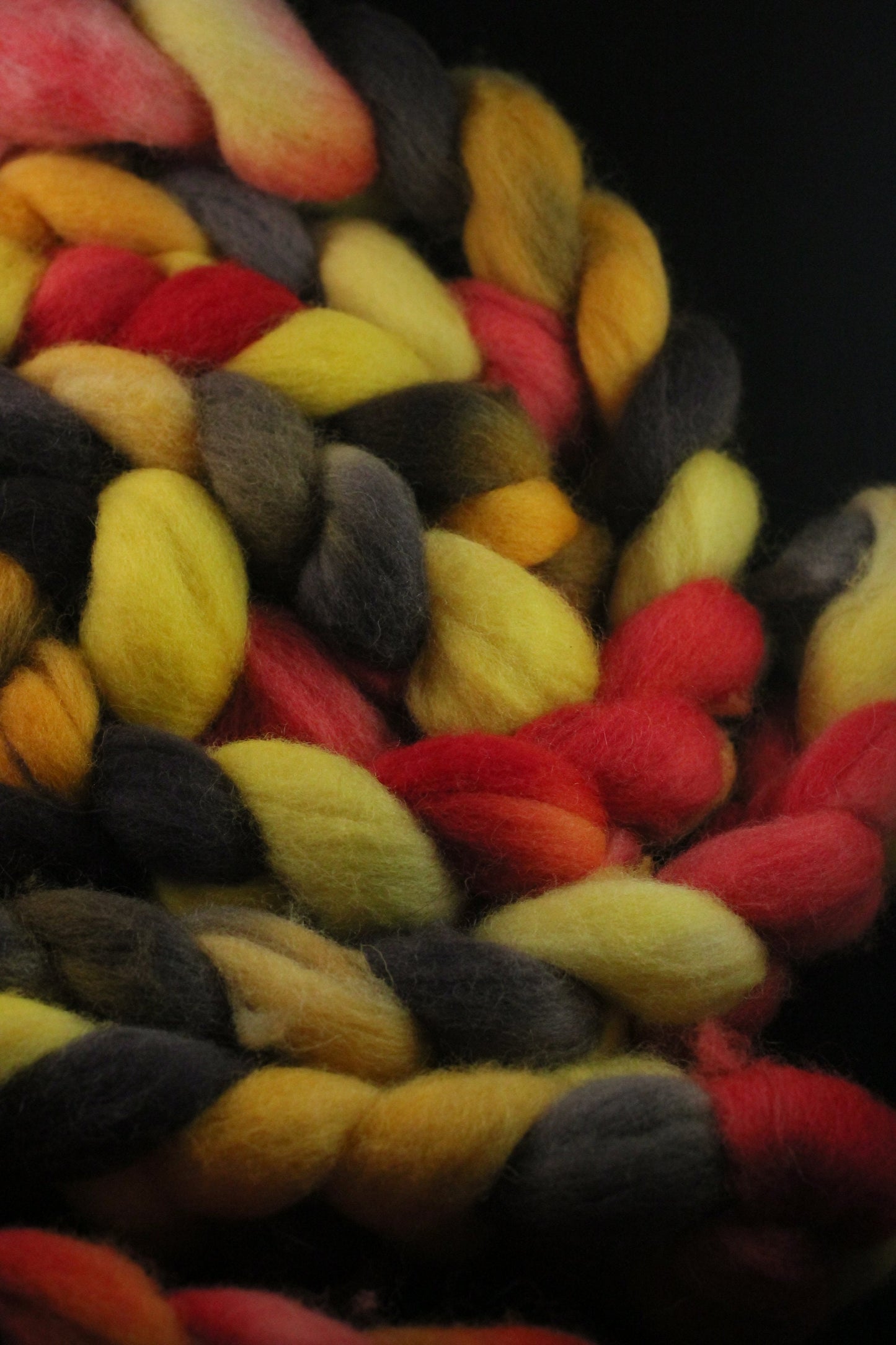 Texel Wool Roving - Hand Dyed Fibre for Spinning 100g - Knight of Wands