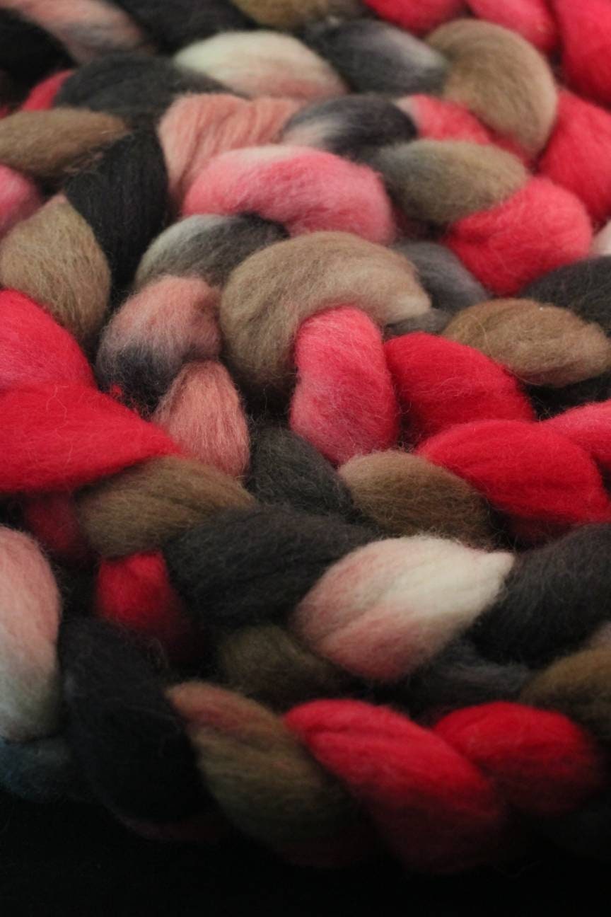 Texel Wool Roving - Hand Dyed Fibre for Spinning 100g - Krakatoa