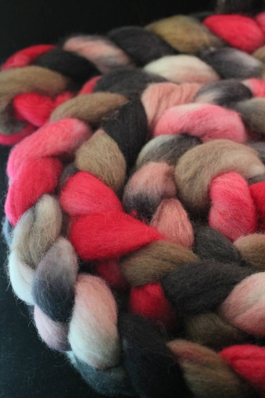 Texel Wool Roving - Hand Dyed Fibre for Spinning 100g - Krakatoa