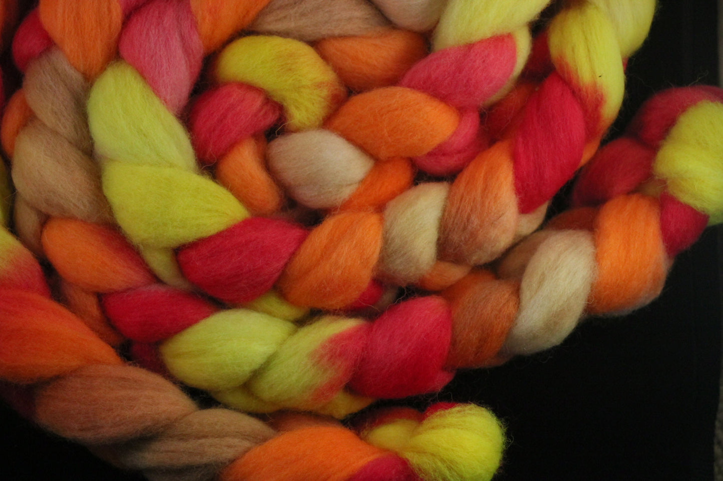 Dorset Horn Wool Roving - Hand Dyed Fibre for Spinning 100g - Queen of Wands