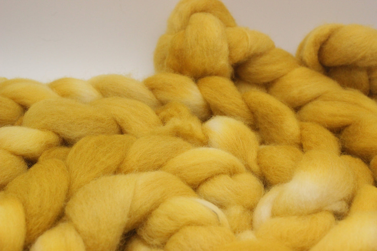 Dorset Horn Wool Roving - Hand Dyed Fibre for Spinning 100g - XIX The Sun