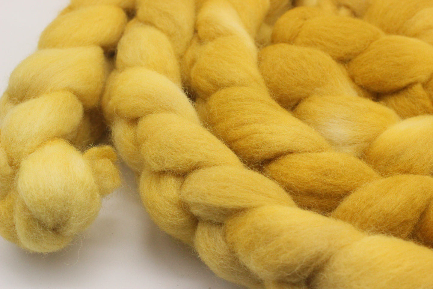 Dorset Horn Wool Roving - Hand Dyed Fibre for Spinning 100g - XIX The Sun