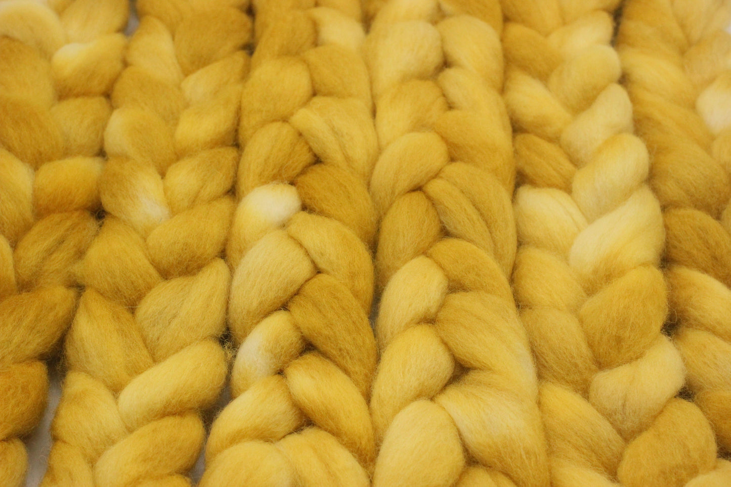 Dorset Horn Wool Roving - Hand Dyed Fibre for Spinning 100g - XIX The Sun