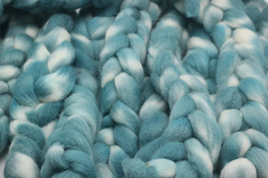 Dorset Horn Wool Roving - Hand Dyed Fibre for Spinning 100g - XIV Temperance