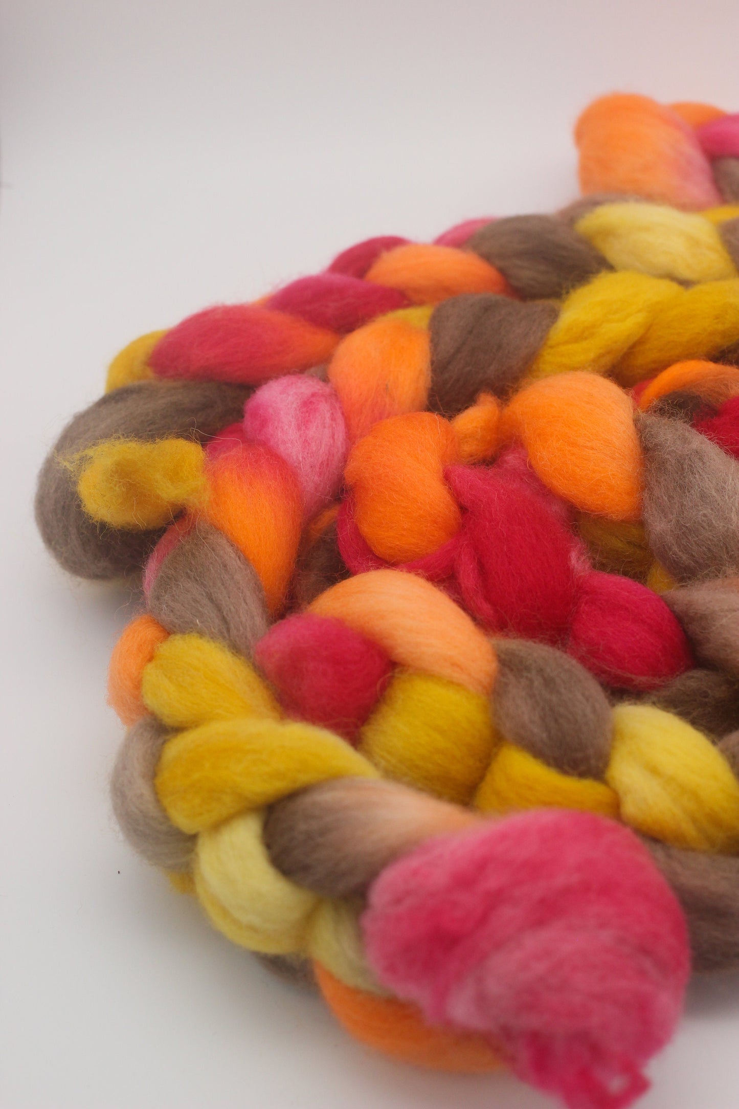 Dorset Horn Wool Roving - Hand Dyed Fibre for Spinning 100g - Five of Wands